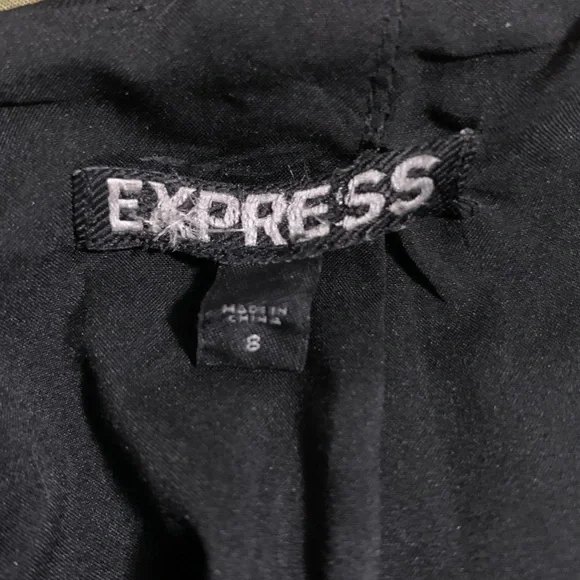 Ruffled Fitted Skirt - Picture 3 of 3